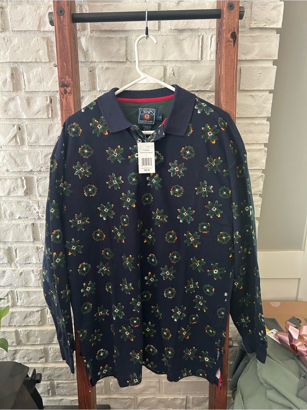 Vintage Chaps Ralph Lauren long sleeve Polo festive green and red poinsettia